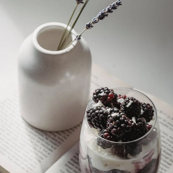 SIBO-Friendly Berry Smoothie