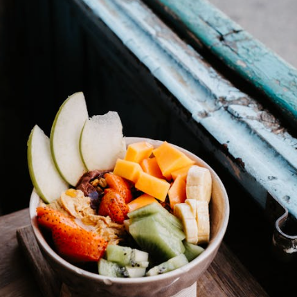 How to Reset Your Gut with Time-Restricted Eating for SIBO